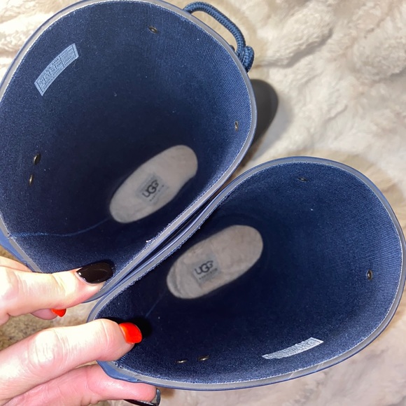 EUC UGG Madelynn gray/blue rubber and leather tall rain boots - Picture 9 of 16